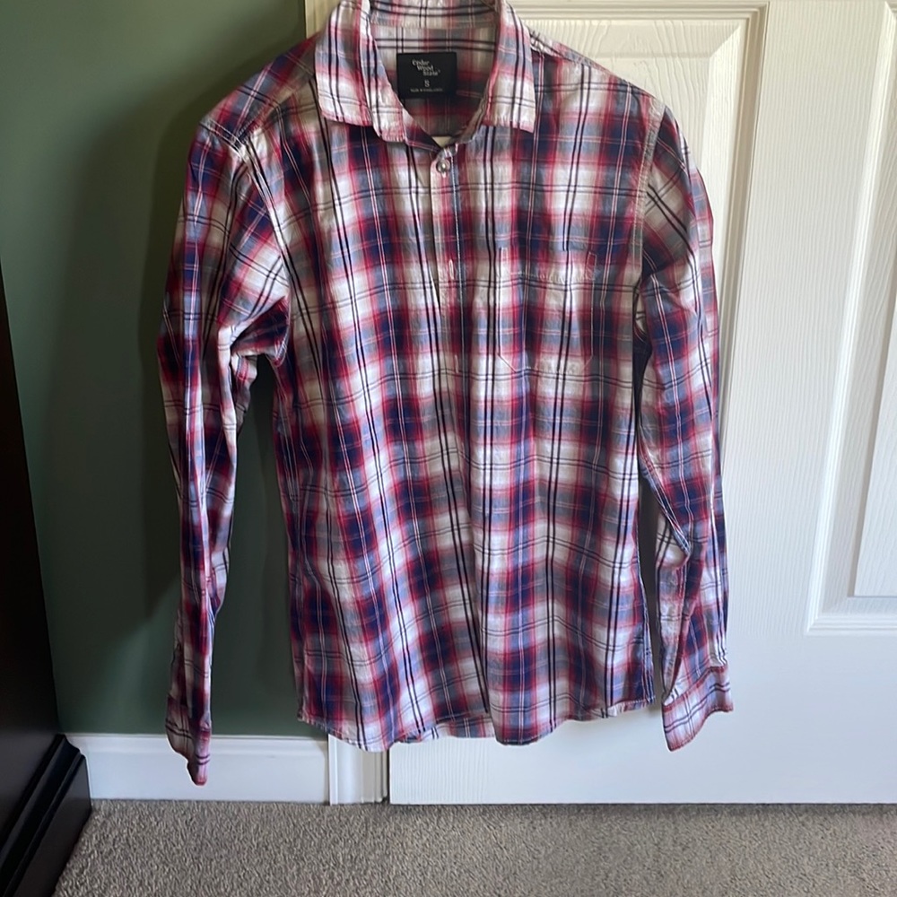 Long sleeve button shirt